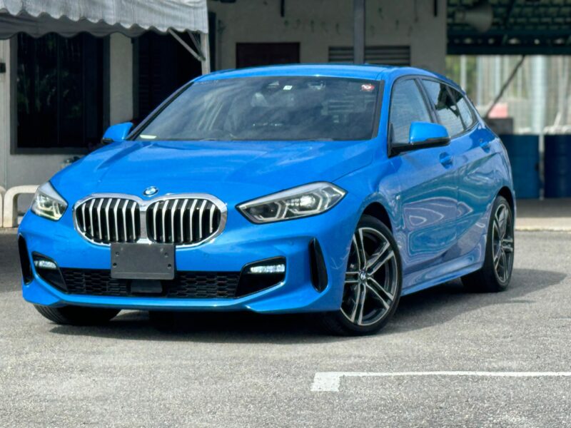 BMW 118i M SPORTS 2019