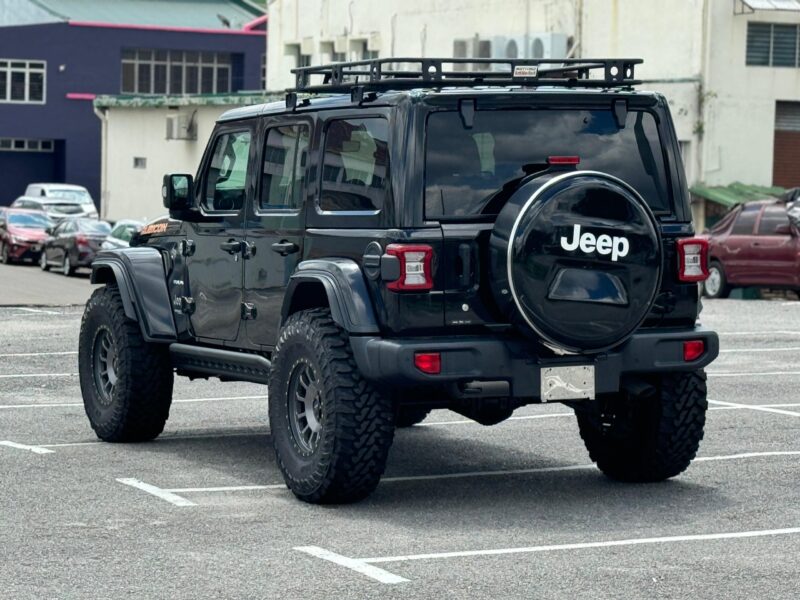 CHRYSLER JEEP WRANGLER UNLIMITED SAHARA 2020