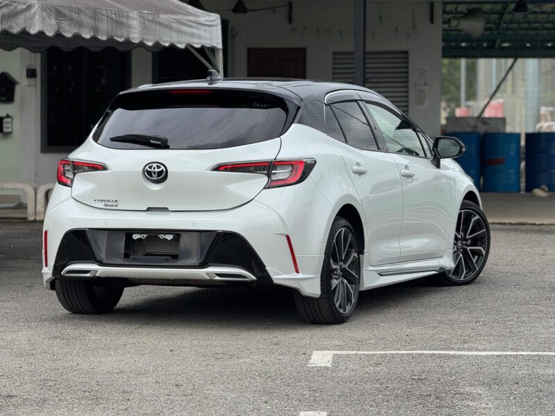 TOYOTA COROLLA SPORT GZ 2021