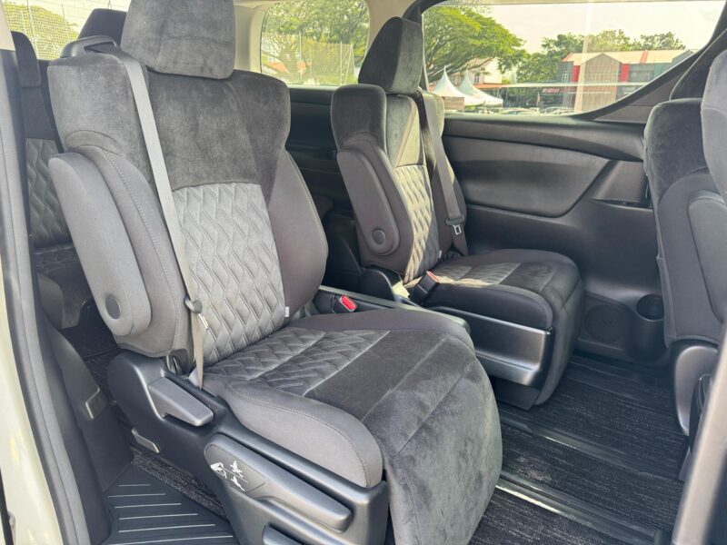 TOYOTA ALPHARD 2.5 SA FULL MODELLISTA 2019