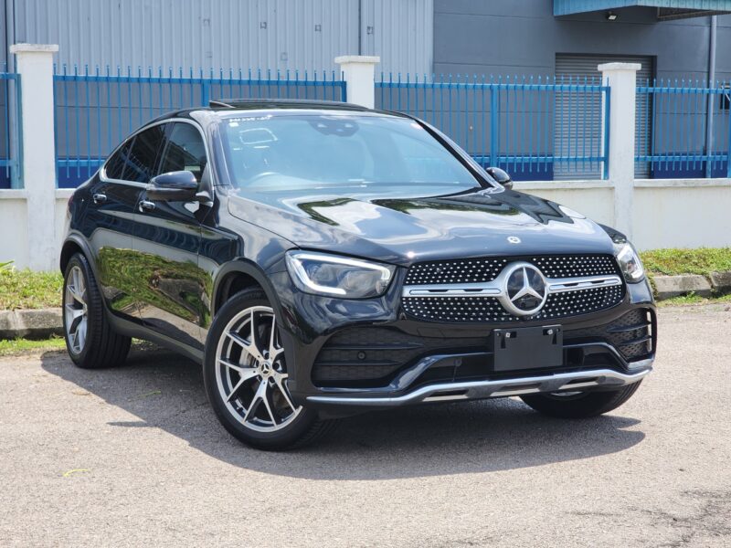 MERCEDES BENZ GLC300 4MATIC COUPE AMG LINE 2020
