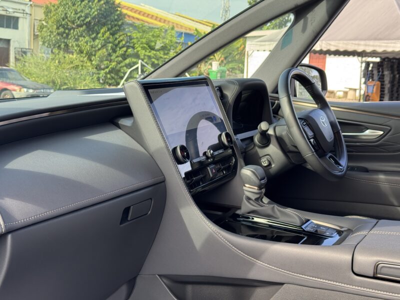 TOYOTA ALPHARD 2.5 Z (7 SEATER) 2023 RECON UNREGISTER