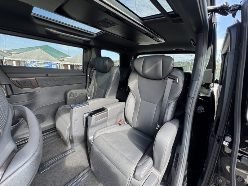 TOYOTA ALPHARD 2.5 Z (7 SEATER) 2023 RECON UNREGISTER