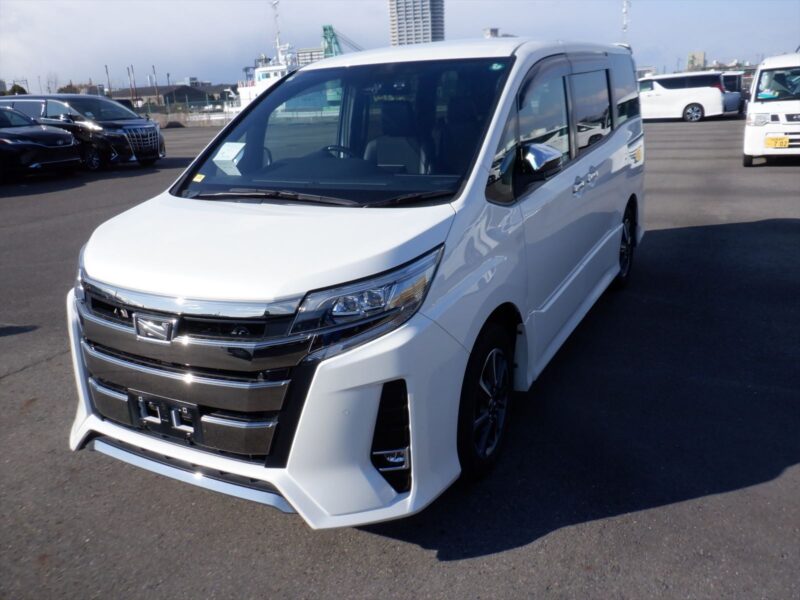 TOYOTA NOAH 2.0 Si DOUBLE BYBEE III (7 SEATER) 2021 RECON UNREGISTER