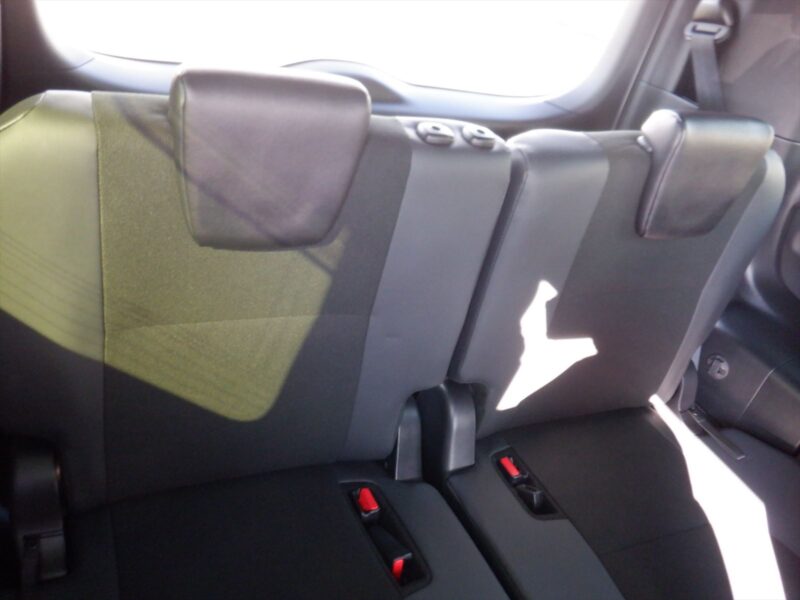 TOYOTA NOAH 2.0 Si DOUBLE BYBEE III (7 SEATER) 2021 RECON UNREGISTER