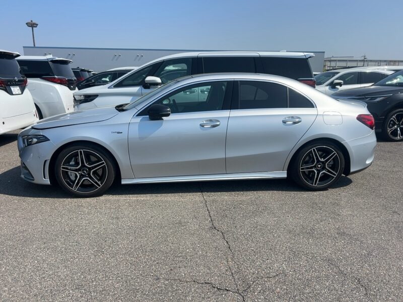 [GRADE 5A] MERCEDES BENZ AMG A35 4MATIC SEDAN 2020