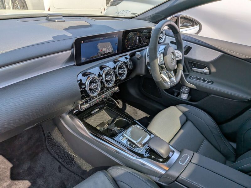 [GRADE 5A] MERCEDES BENZ AMG A35 4MATIC SEDAN 2020