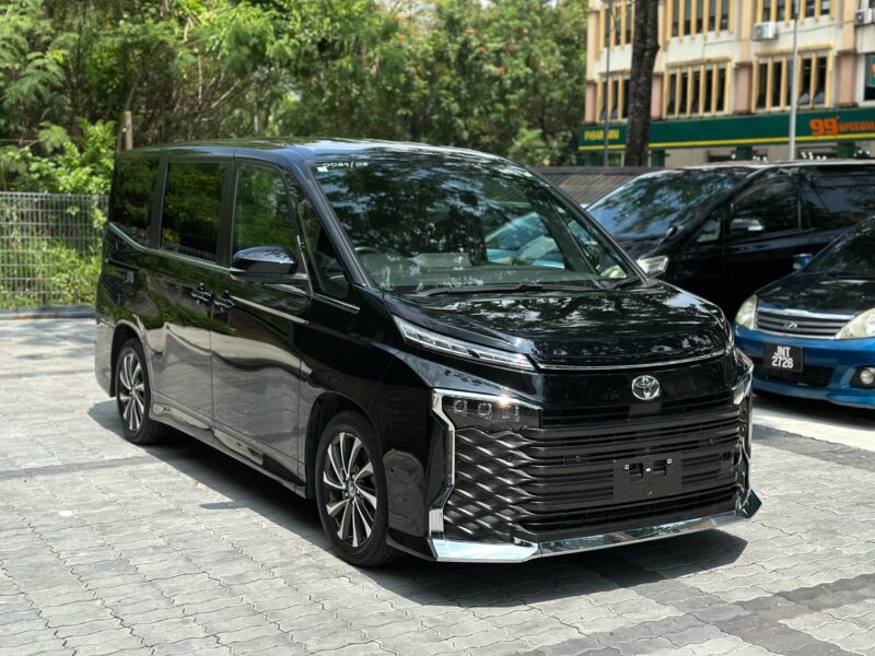 TOYOTA VOXY 2.0 S-Z (7 SEATER) 2023 RECON UNREGISTER