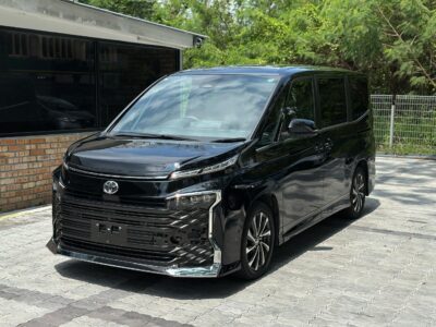 TOYOTA VOXY 2.0 S-Z (7 SEATER) 2023 RECON UNREGISTER