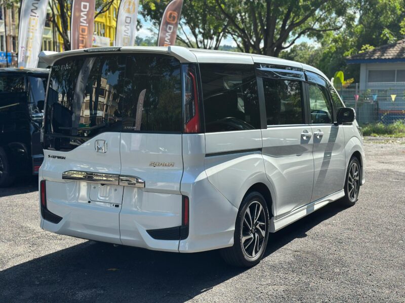 Honda STEPWAGON 1.5 SPADA COOL SPIRIT 2022 RECON UNREGISTER