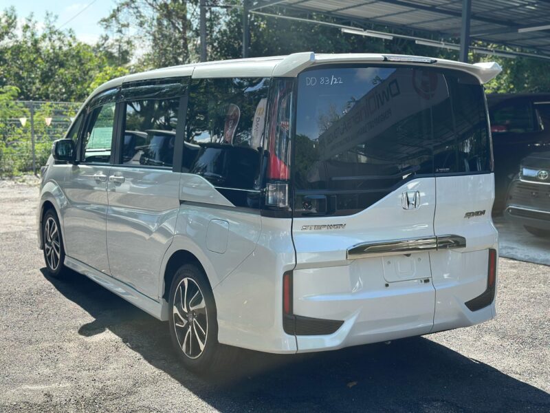Honda STEPWAGON 1.5 SPADA COOL SPIRIT 2022 RECON UNREGISTER