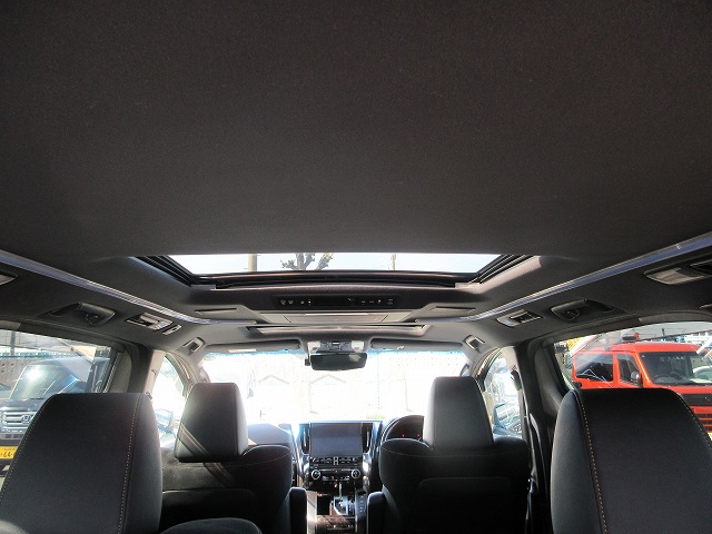 TOYOTA VELLFIRE 2.5 Z GOLDEN EYES (7 SEATER) 2021 RECON UNREGISTER