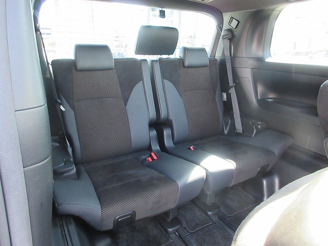 TOYOTA VELLFIRE 2.5 Z GOLDEN EYES (7 SEATER) 2021 RECON UNREGISTER