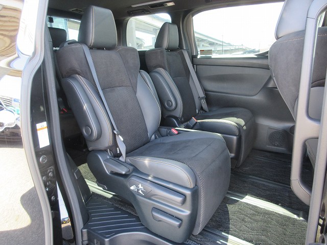 TOYOTA VELLFIRE 2.5 Z GOLDEN EYES (7 SEATER) 2021 RECON UNREGISTER