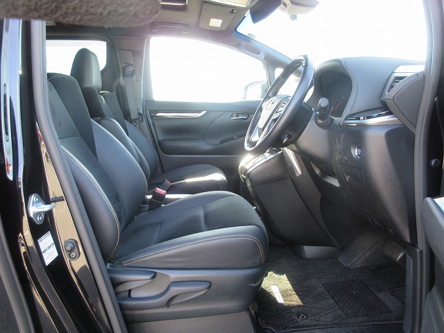 TOYOTA VELLFIRE 2.5 Z GOLDEN EYES (7 SEATER) 2021 RECON UNREGISTER