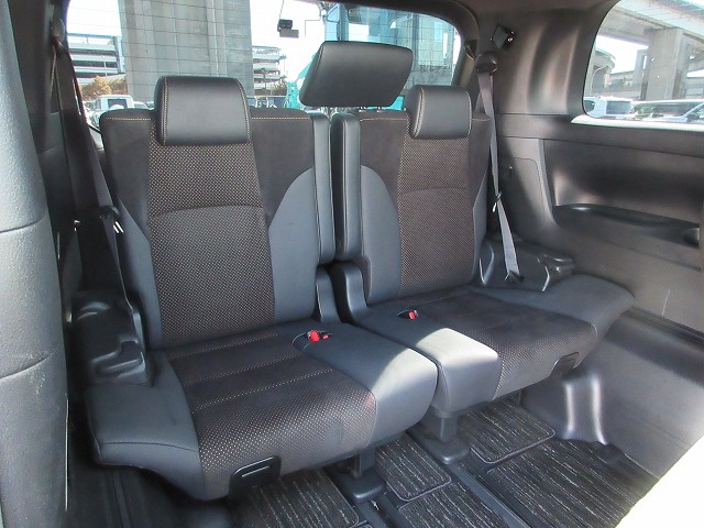 TOYOTA ALPHARD 2.5 S TYPE GOLD (7 SEATER) 2020 RECON UNREGISTER