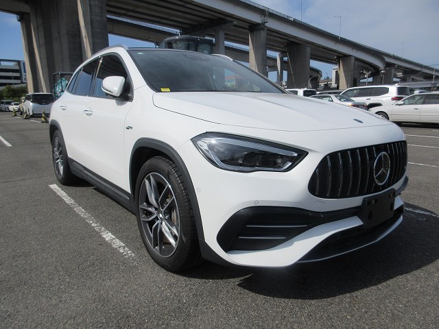 MERCEDES BENZ AMG GLA35 4MATIC 2020 RECON UNREGISTER
