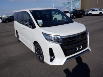 TOYOTA NOAH 2.0 Si DOUBLE BYBEE III (7 SEATER) 2021 RECON UNREGISTER