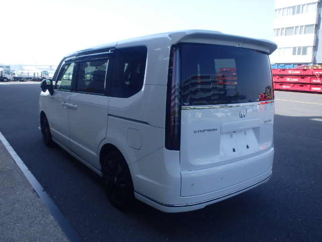 HONDA STEPWAGON 1.5 SPADA (7 SEATER) 2022 RECON UNREGISTER