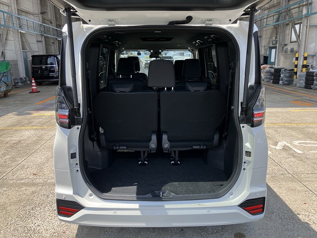 TOYOTA VOXY 2.0 S-Z (7 SEATER) 2022