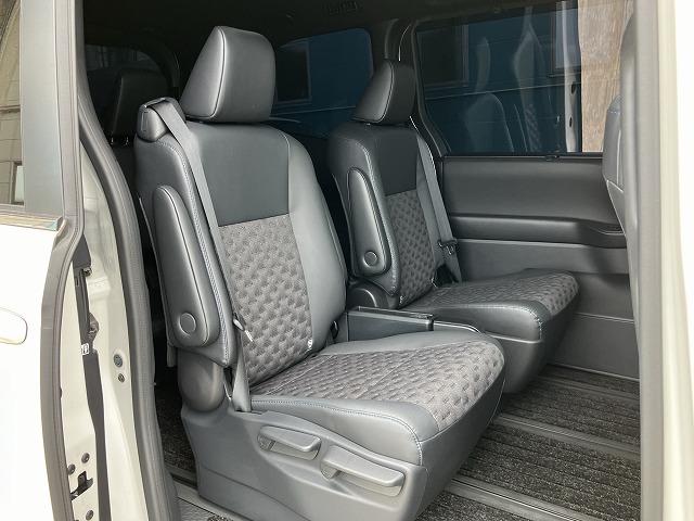 [GRADE 5A] TOYOTA VOXY 2.0 S-Z (7 SEATER) 2022