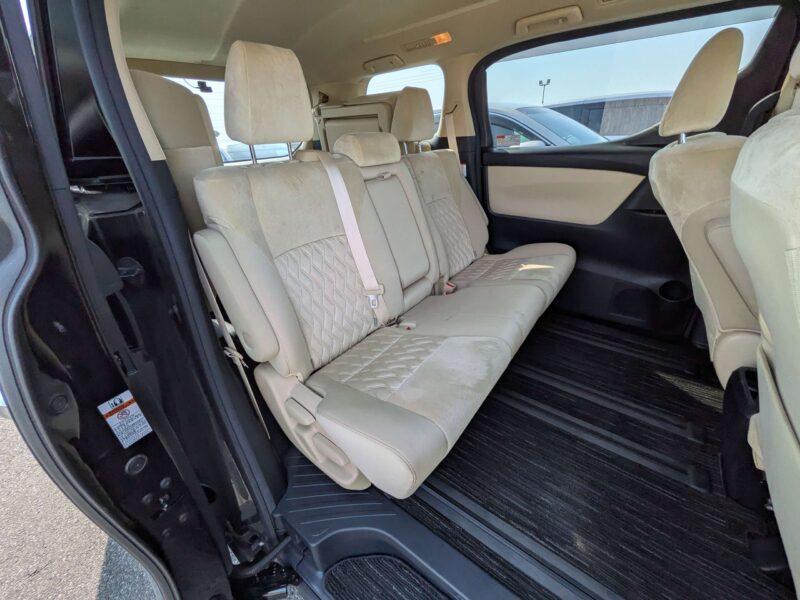 TOYOTA ALPHARD 2.5 X (8 SEATER) 2020