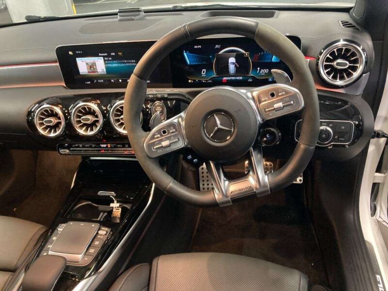 MERCEDES BENZ AMG A35 4MATIC HATCHBACK 2020