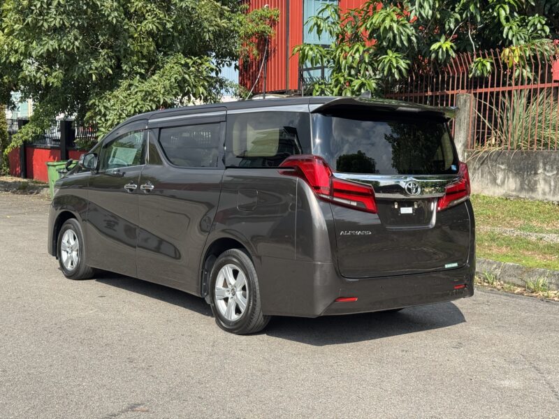 TOYOTA ALPHARD 2.5 X (8 SEATER) 2022 RECON UNREGISTER