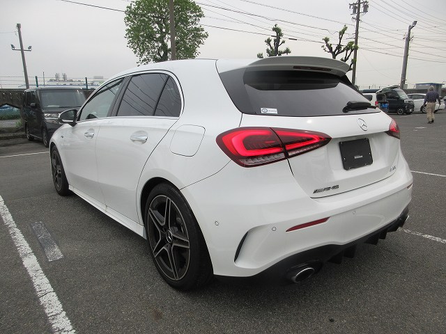 MERCEDES BENZ AMG A35 4MATIC HATCHBACK 2020