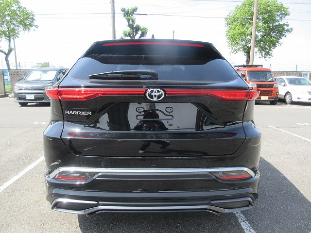 TOYOTA HARRIER 2.0 Z 2020 RECON UNREGISTER