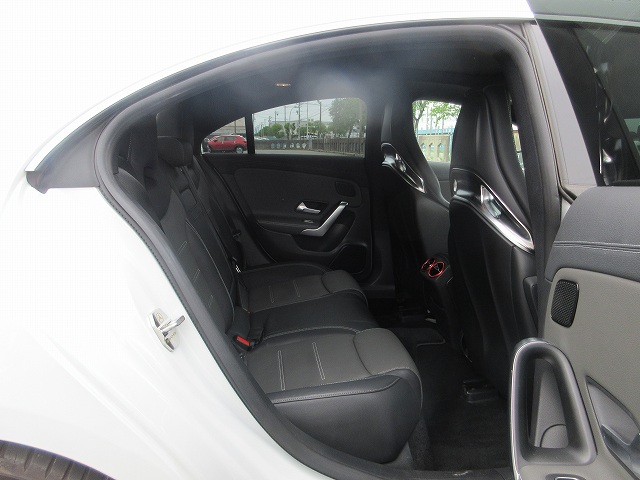 FULLY LOADED MERCEDES BENZ CLA35 4MATIC 2020