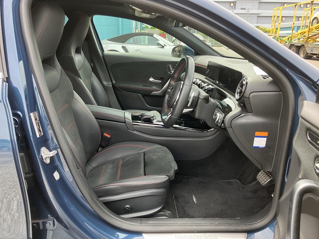 MERCEDES BENZ A180 STYLE AMG LINE 2021