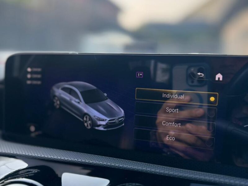 MERCEDES BENZ CLA250 4MATIC AMG LINE 2022